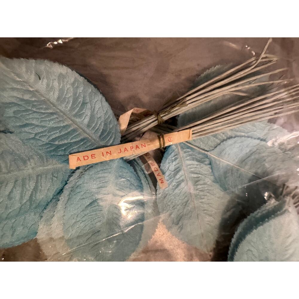 Vintage Japaese Aqua Blue Fabric Millinery Leaves Wired Stems 🌿🩵 72 Pc Lot - Picture 2 of 4